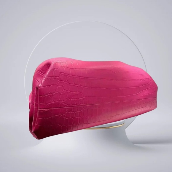 GOT MY ATTENTION CLOUD POUCH - Picture 3 of 6